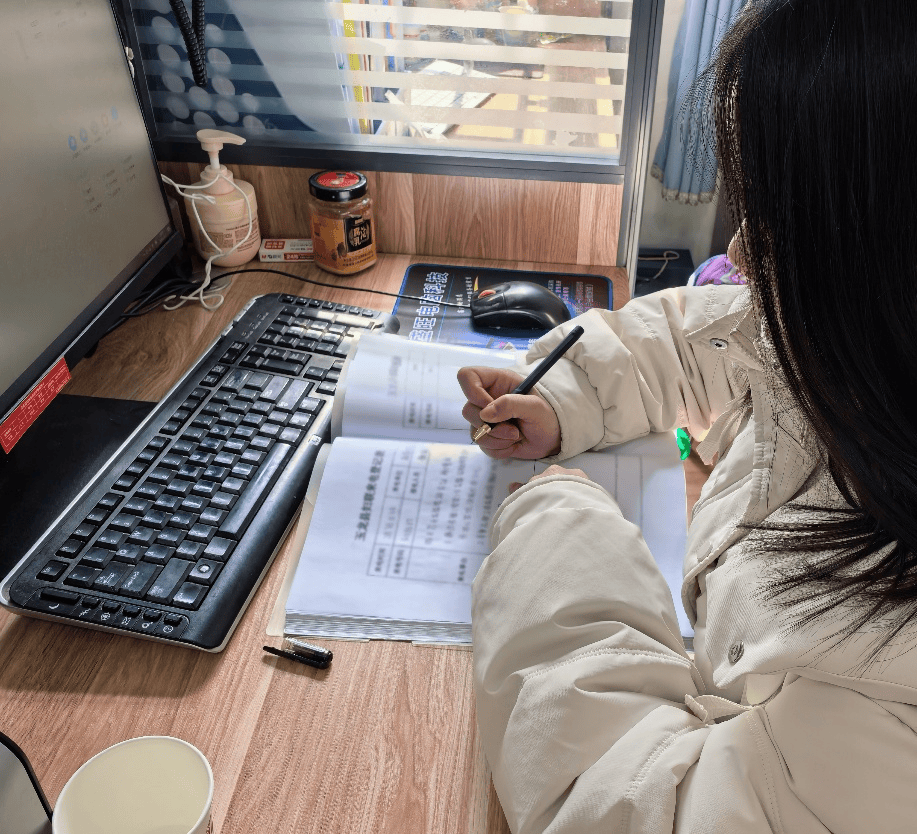 “健康敲门人”：哈尔滨医科大学大庆校区护理学院寒假社会实践报告